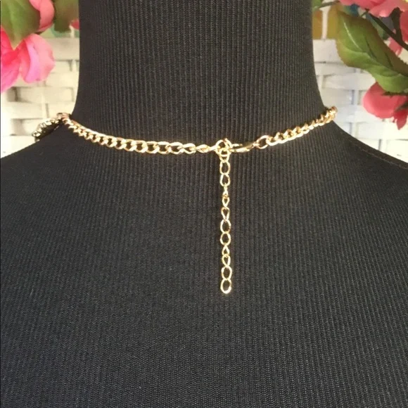 Multi Color Rhinestone Bib Statement Necklace and Earring Set Crystal  New - Picture 6 of 6